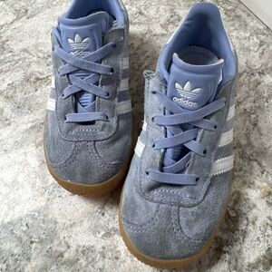 Adidas Kids Light Blue and White Sneakers